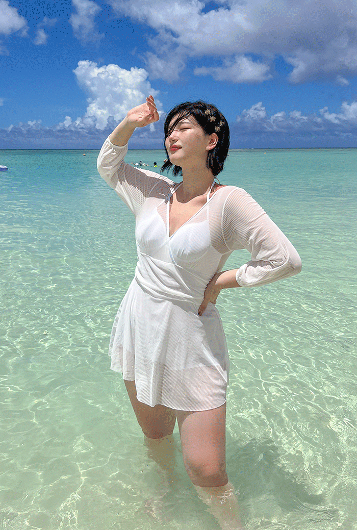 비키비키 여성 비키니 수영복
체형커버 모노키니 여성 수영복
플러스사이즈 비키니 수영복 비키비키
비치웨어 커버업 휴양지룩 비키비키