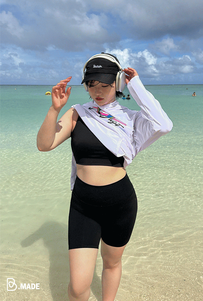 비키비키 여성 비키니 수영복
체형커버 모노키니 여성 수영복
플러스사이즈 비키니 수영복 비키비키
비치웨어 커버업 휴양지룩 비키비키