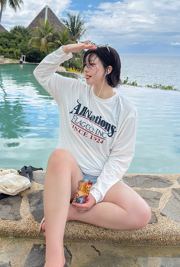 비키비키 여성 비키니 수영복
체형커버 모노키니 여성 수영복
플러스사이즈 비키니 수영복 비키비키
비치웨어 커버업 휴양지룩 비키비키